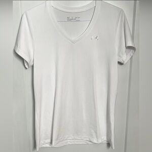 Women’s white Under Armour v-neck shirt size large